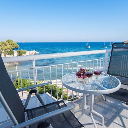 Paradiso Resort Agia Marina  外观 照片