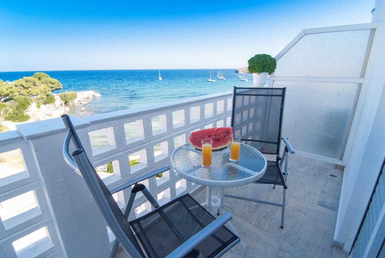 Paradiso Resort Agia Marina  外观 照片